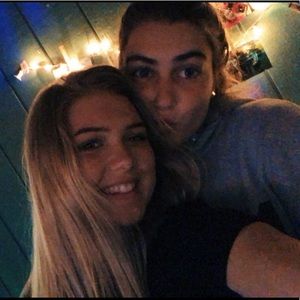 Meet your Posher, Lydia